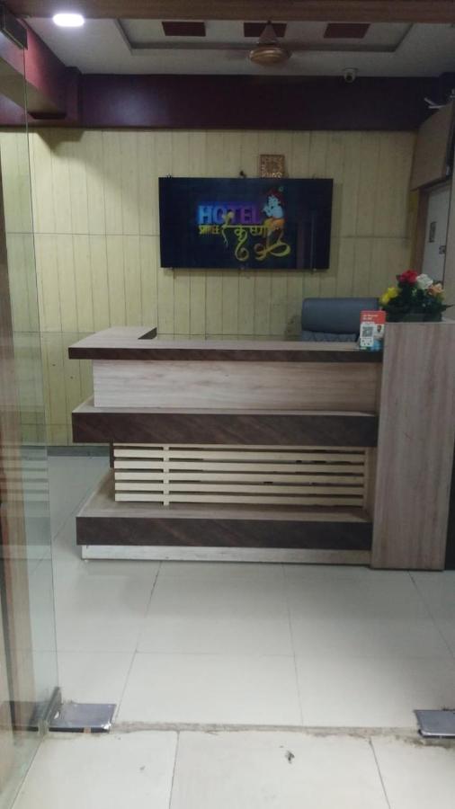 Hotel Shree Krishna อาเมดาบัด ภายนอก รูปภาพ